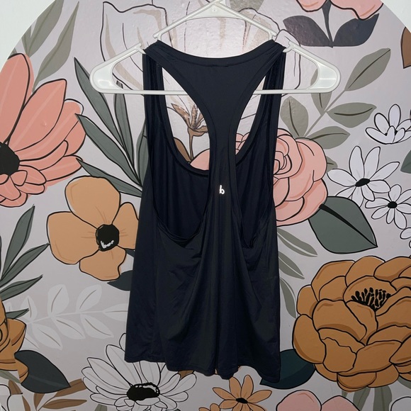 Alo Yoga Tank Top - Picture 2 of 4